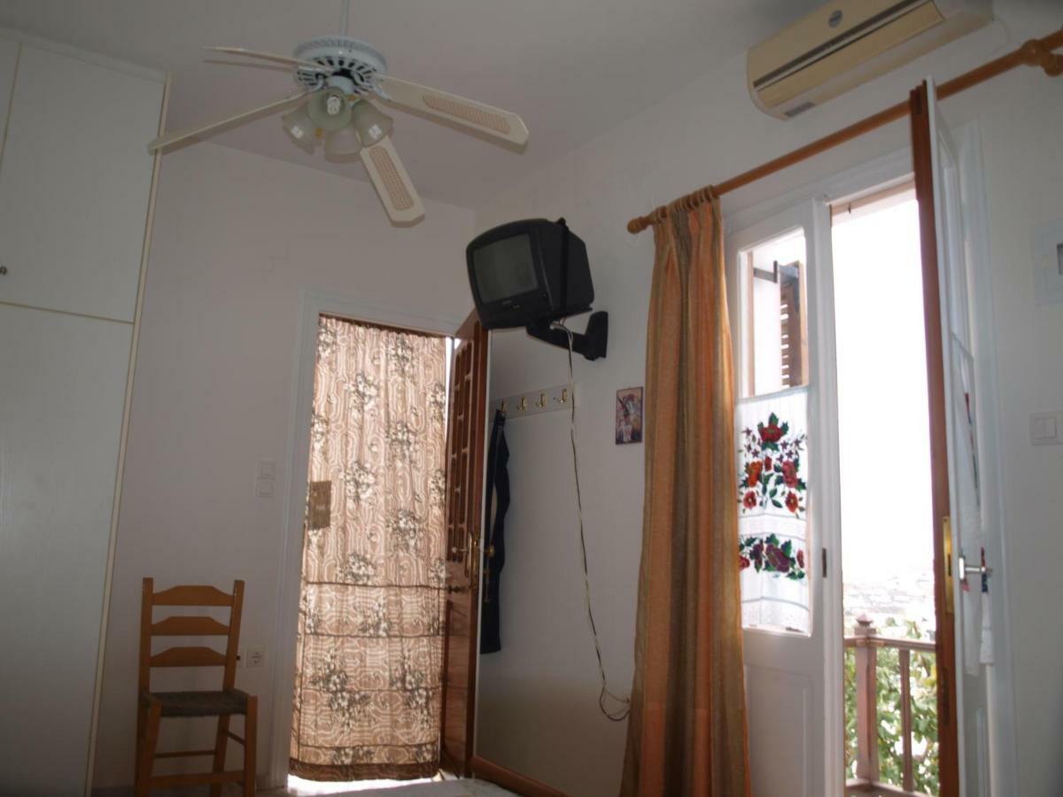 Batika Rooms Artemonas Екстериор снимка