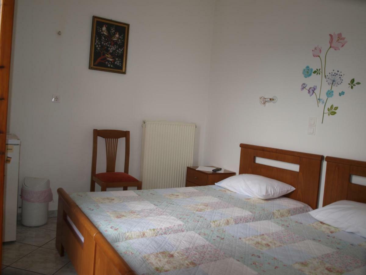 Batika Rooms Artemonas Екстериор снимка